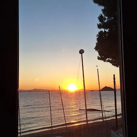 Διαμέρισμα House